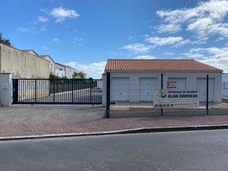 location de garages avec accès sécurisés région Royan